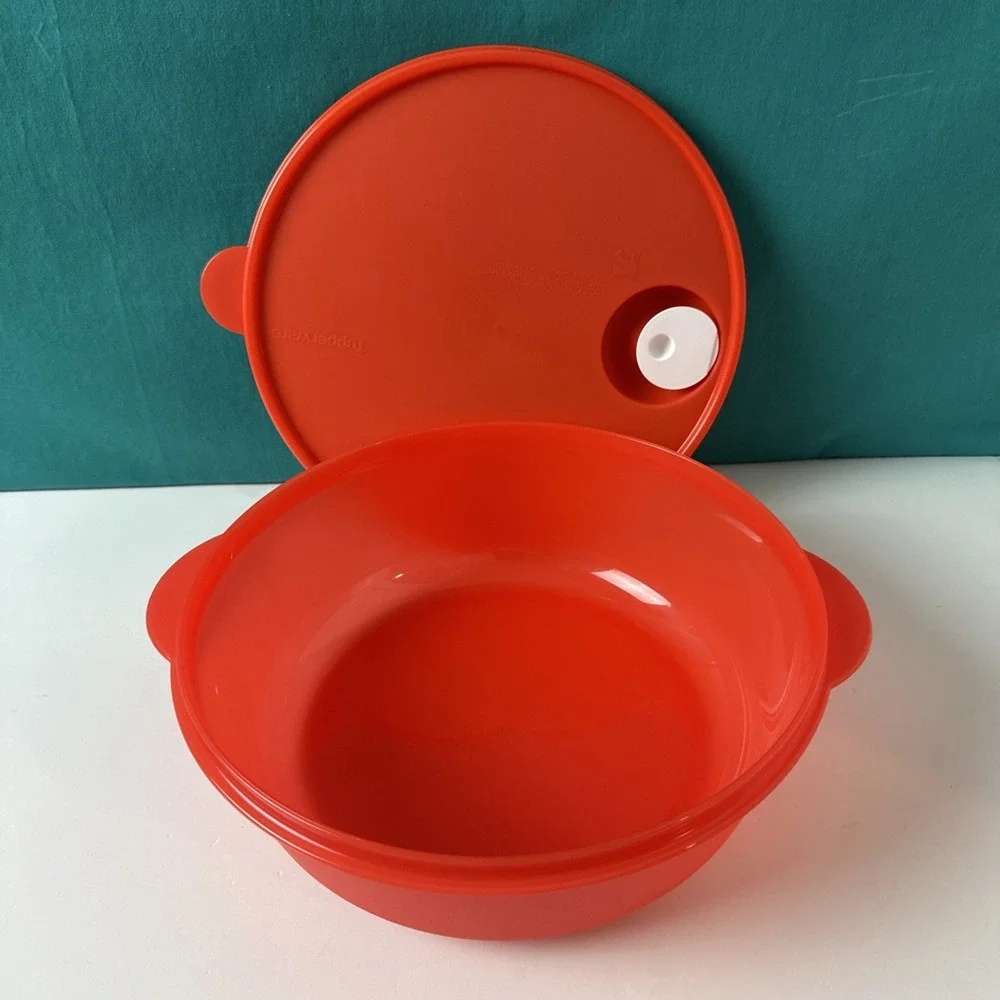 Tupperware Crystalwave Microwave Reheatable Bowl 2.75L / 11.5 Cup Orange Red